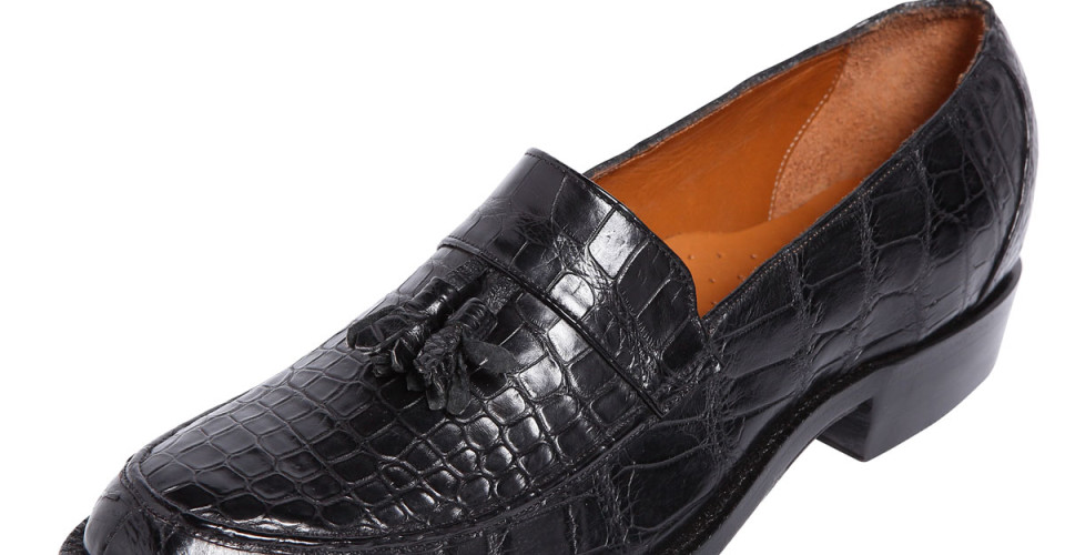 black gator loafer